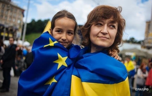 70% украинцев за вступление в ЕС — Порошенко
