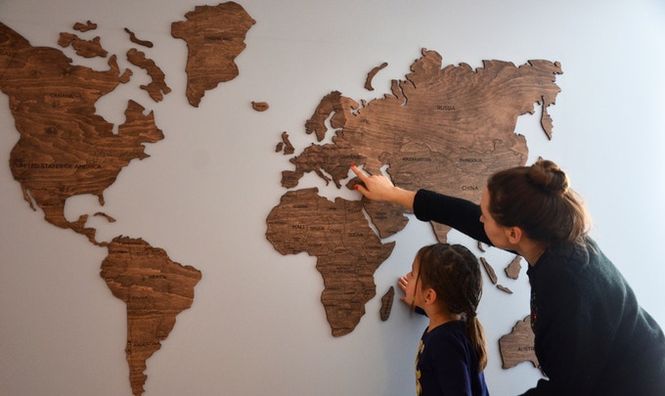 Украинский стартап собрал $100 000 на деревянную карту мира