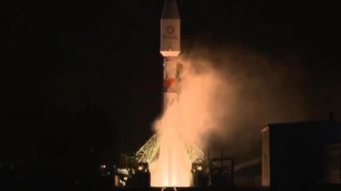 Россия запустила ракету Союз со спутниками OneWeb (видео)