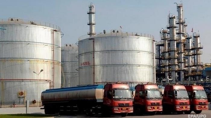 Казахстан запретил ввоз бензинов и дизтоплива из РФ