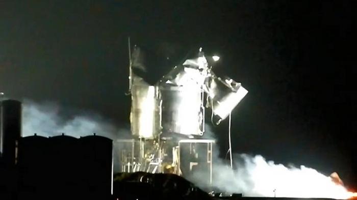 У компании SpaceX взорвался третий прототип корабля Starship