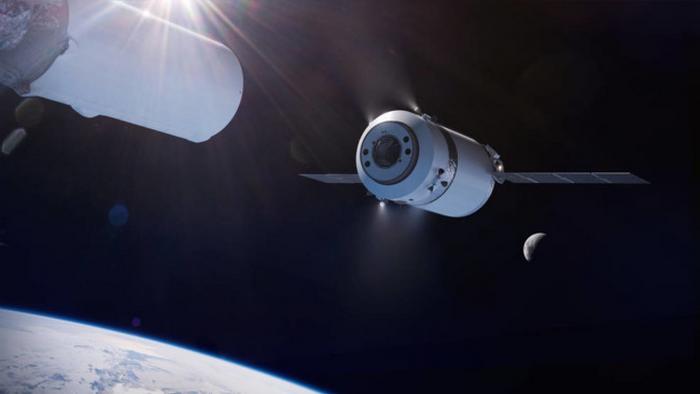 SpaceX доставит человека на Луну за 7 миллиардов долларов