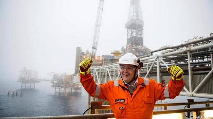 В США первая компания объявила о сокращении добычи нефти