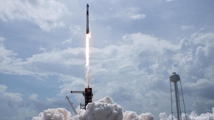 SpaceX продолжит испытания корабля для полетов на Марс