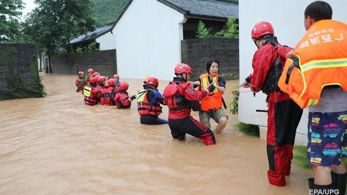 Наводнение в Китае затронуло более 2 млн человек