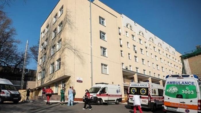 В больницах Закарпатья реанимации переполнены инфицированными