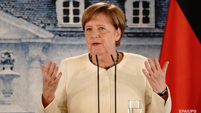 Меркель заверила, что соблюдает карантинные меры