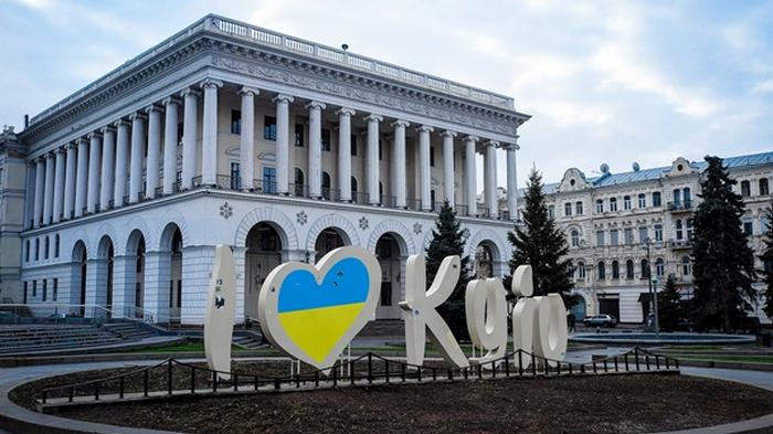 Названы настроения украинцев в июне-2020