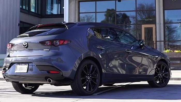 Mazda3 с полным приводом показали на видео (видео)