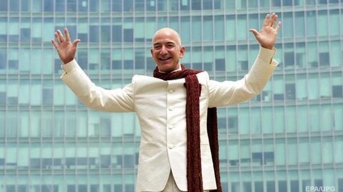Состояние главы Amazon превысило рекордные $180 млрд