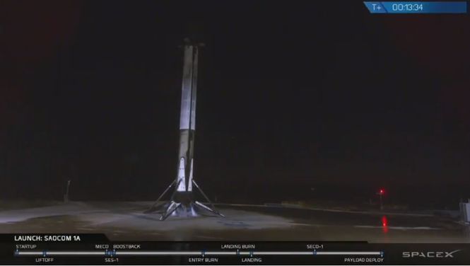 SpaceX впервые посадила ракету Falcon 9 в Калифорнии
