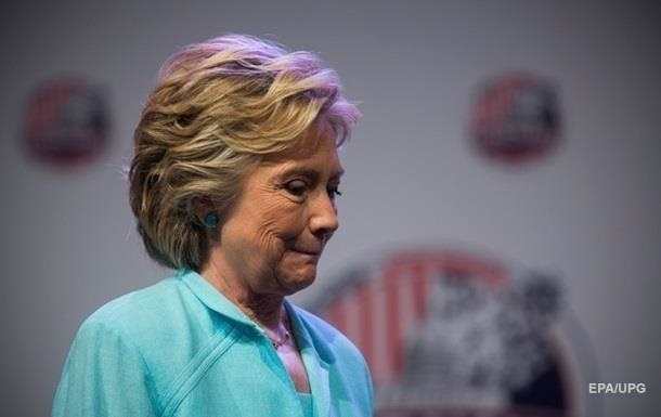 Хиллари Клинтон лишилась доступа к секретной информации