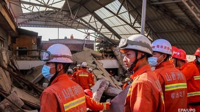 Обрушение ресторана в Китае: погибли 29 человек