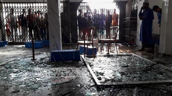 В Бангладеш взорвались кондиционеры в мечети: 12 погибших
