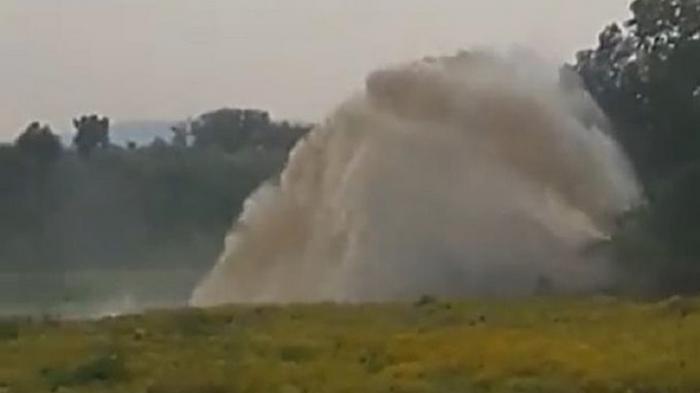 Черновцы без воды из-за аварии на водопроводе (видео)