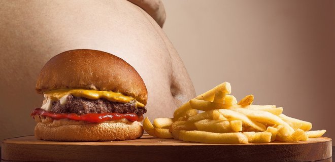 Ученые пишут, что пивной живот увеличивает риск смерти, а жир на тазу и в бедрах – нет