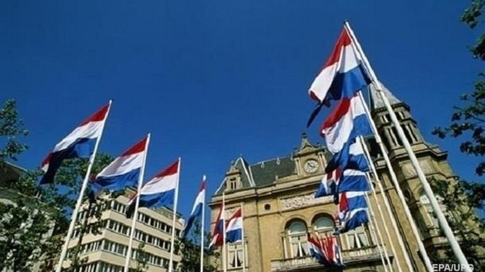 Нидерланды усиливают карантин