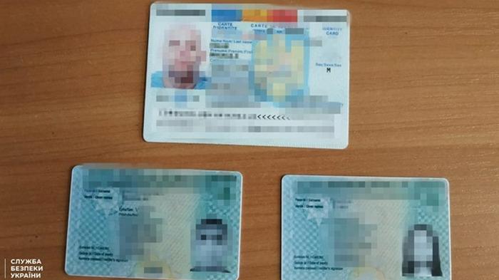 В Украине пять типографий подделывали паспорта ЕС