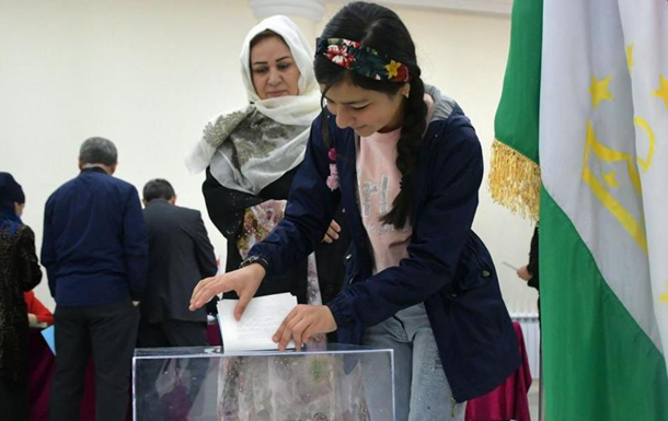 В Таджикистане начались президентские выборы