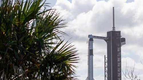 SpaceX и NASA в воскресенье запустят первый экипаж на МКС