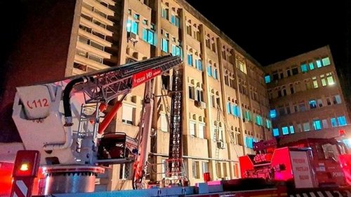 В Румынии при пожаре в COVID-больнице погибли 10 человек