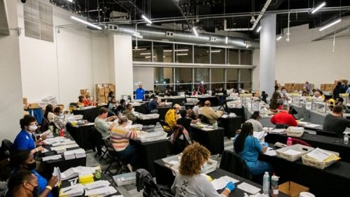 СМИ: в Джорджии при пересчете обнаружили 2,6 тысяч неучтенных голосов