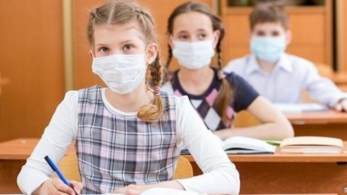 Инфекционист назвала детей двигателями пандемии