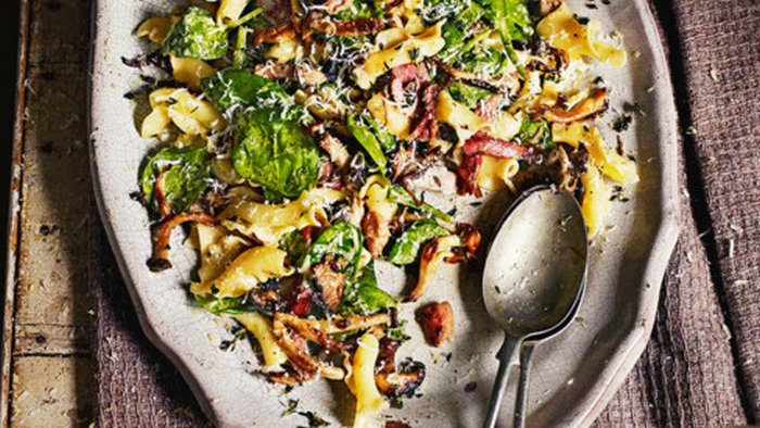 Зимний салат из пасты с ветчиной – рецепт Джейми Оливера