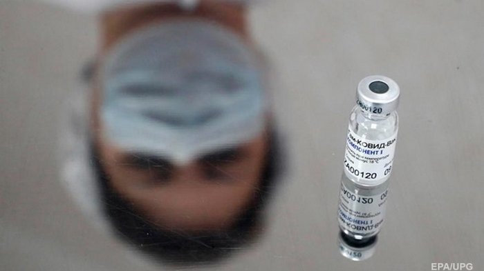 В Украине COVID-вакцину получит 50% населения