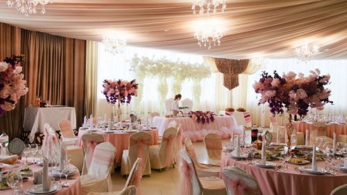 Ресторан для свадебного торжества: арендовать банкетные залы онлайн
