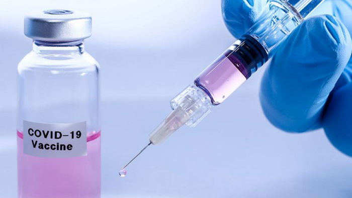 Великобритания одобрила уже третью вакцину от коронавируса