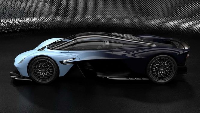 Aston Martin показала новый гиперкар