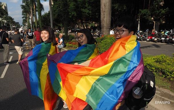 Права ЛГБТ впервые будут преподавать школьникам