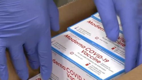 В Калифорнии рекомендуют остановить вакцинацию препаратом Moderna