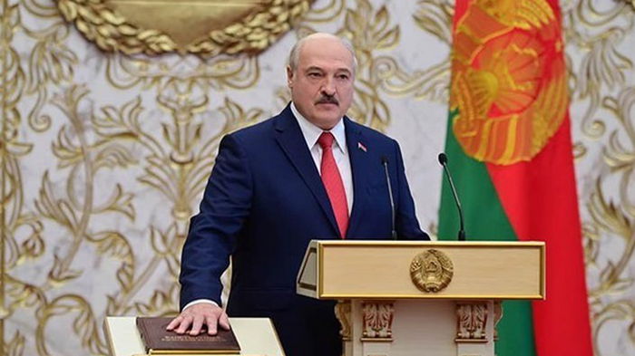 Хотели забросать коктейлями Молотова: Лукашенко заявил о провокации