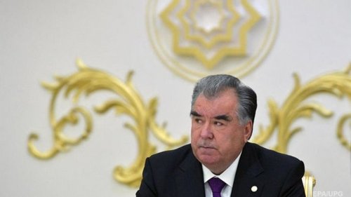 Президент Таджикистана объявил о победе над COVID-19