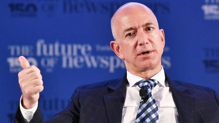 Джефф Безос уходит с поста CEO Amazon. Кто преемник