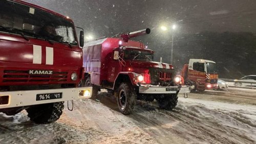 Регионы Украины страдают из-за снегопадов (видео)