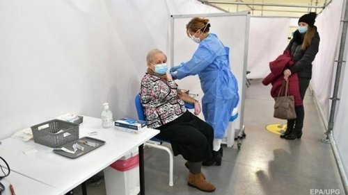 Первой привезут вакцину AstraZeneca – Ляшко