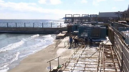 В Одессе шторм уничтожил несколько пляжей (видео)