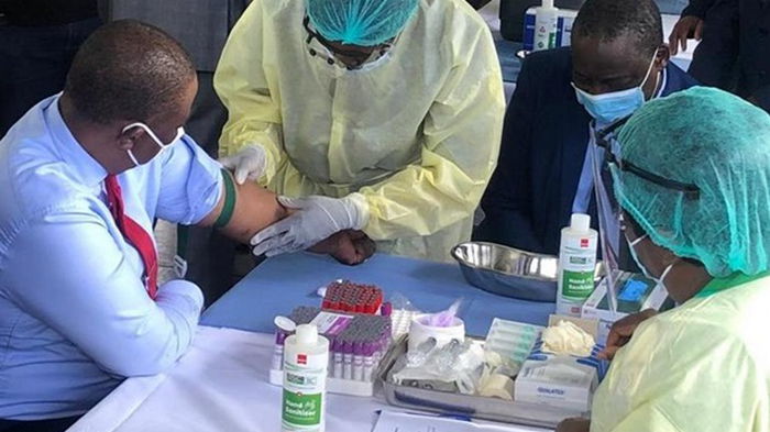 В Зимбабве началась вакцинация от коронавируса