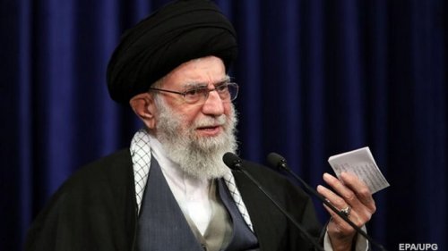 Иранский лидер выступил за хиджабы в мультфильмах