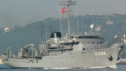 Турция отправила судно в Эгейское море, несмотря на протест Греции