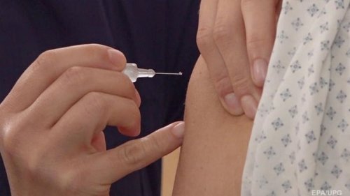 В Германии массово отказываются от вакцины AstraZeneca