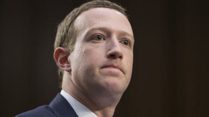 Цукерберг продал акции Facebook на $35 млн