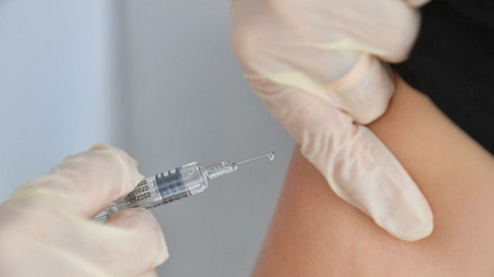 В Израиле впервые испытали COVID-вакцину на детях – результаты