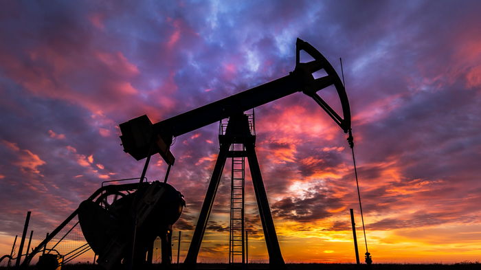 Цена на нефть поднималась выше 70 долларов