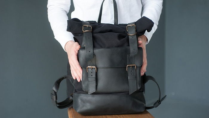Стильное с практичным: как выбрать мужской кожаный рюкзак?