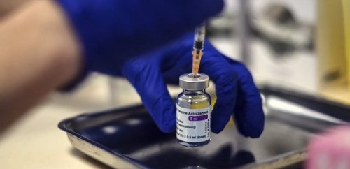 Таиланд возобновляет вакцинацию препаратом Oxford-AstraZeneca: к тромбам прививка не ведет