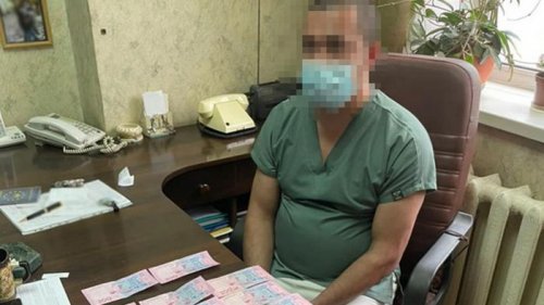 В Киеве врачи вымогали деньги за выдачу тел умерших от COVID-19